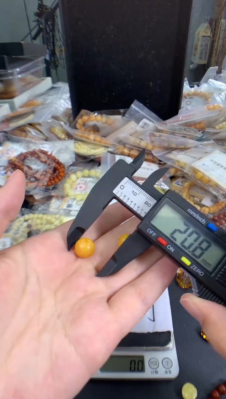 琥珀未镶嵌珠宝奇石多样性发一件