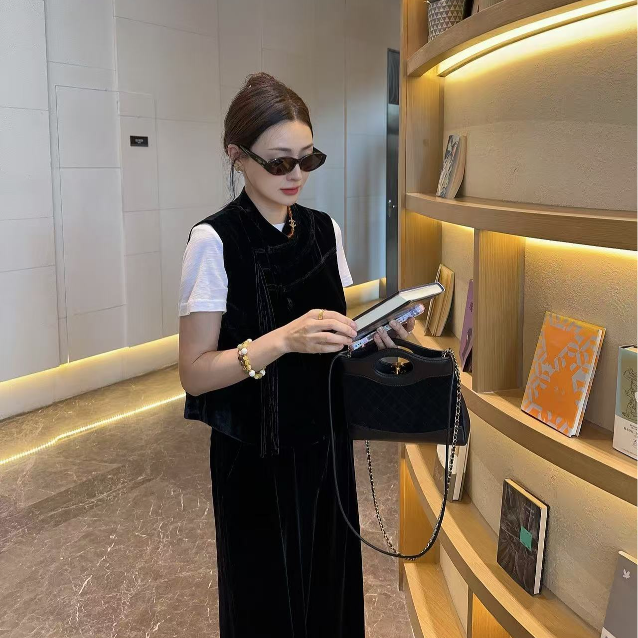 斜流苏盘扣丝绒中式马甲