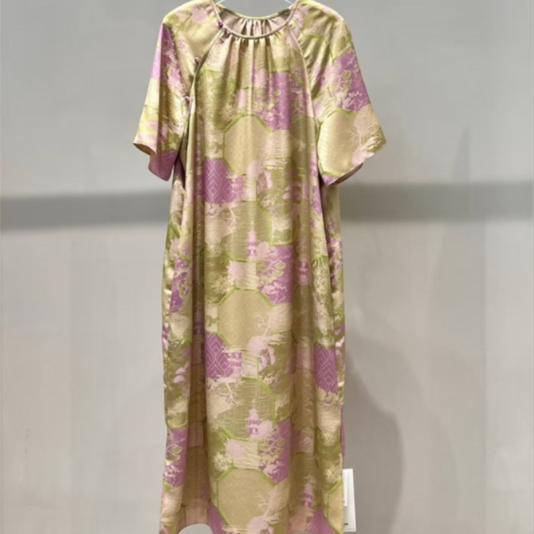 【四川工美蜀锦】圆领抽褶下摆开叉连衣裙
