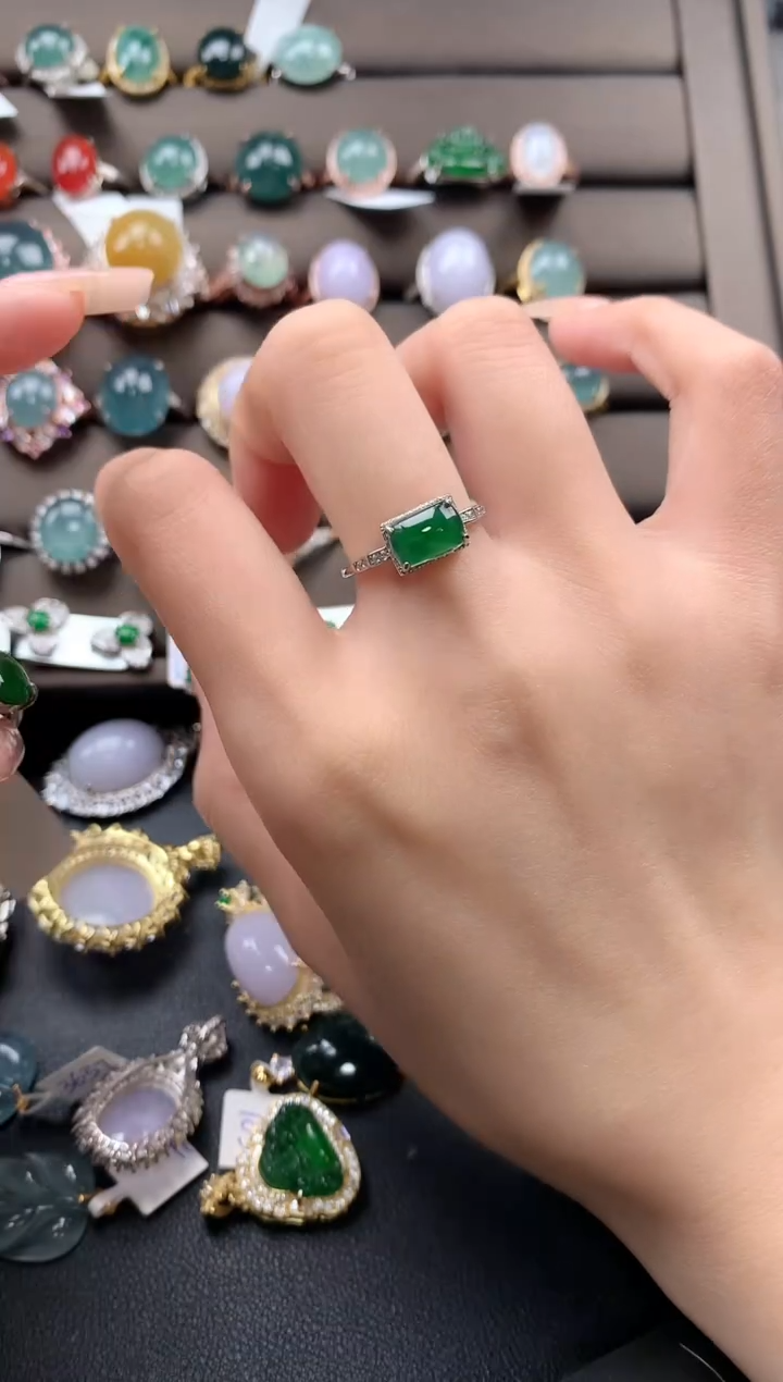 【闪购商品】翡翠戒指银S925镶嵌432423