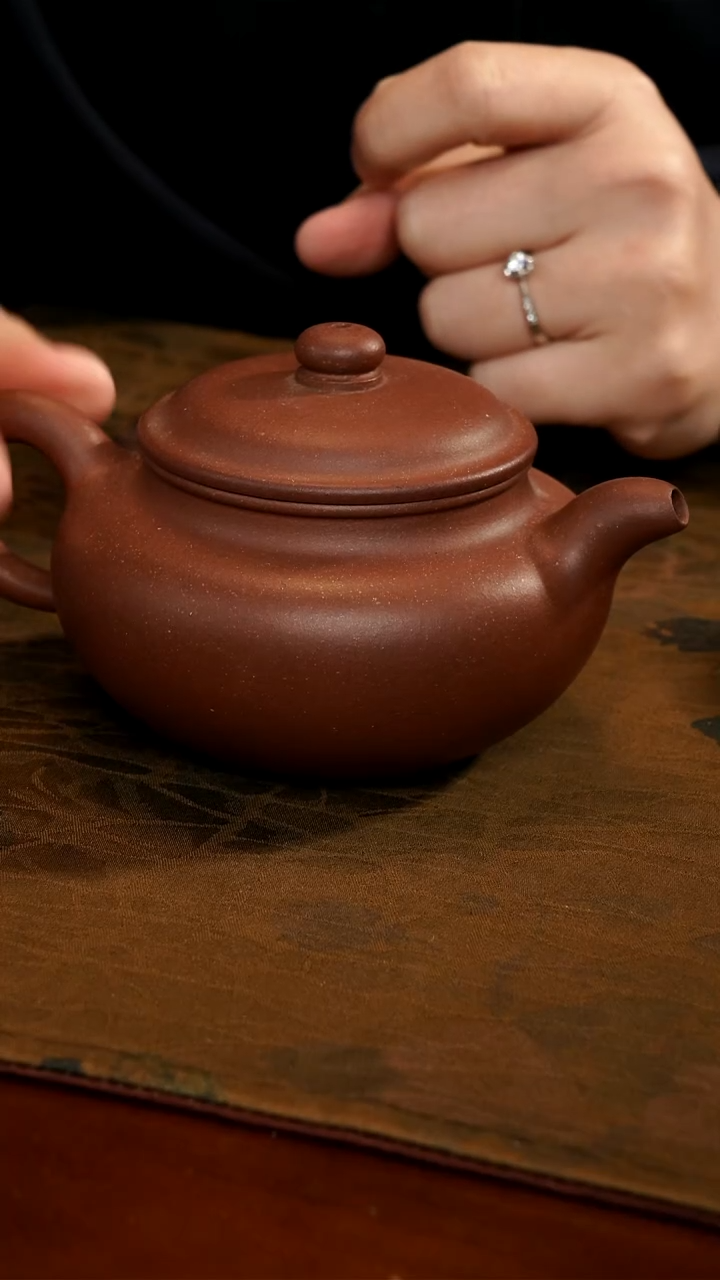 茶壶紫砂底槽青仿古壶