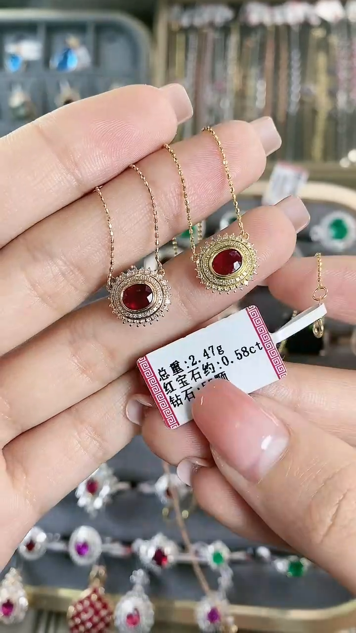 【闪购商品】红宝石项链18K金镶嵌18K金镶嵌红宝石项链