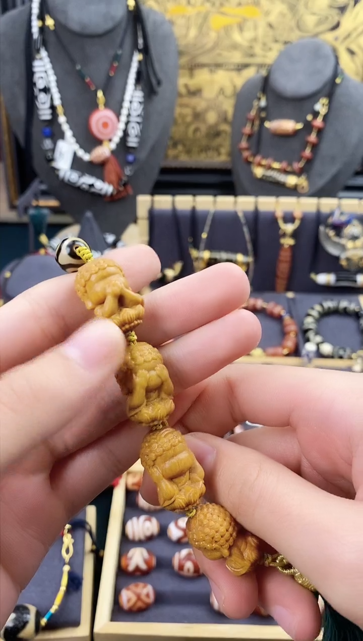 【闪购商品】玛瑙/玉髓颈饰未镶嵌挂件四不佛