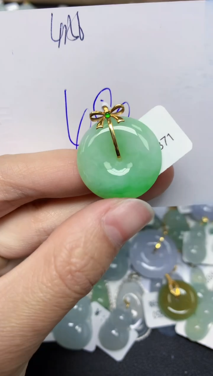 【闪购商品】翡翠颈饰18K金镶嵌 天然翡翠A货