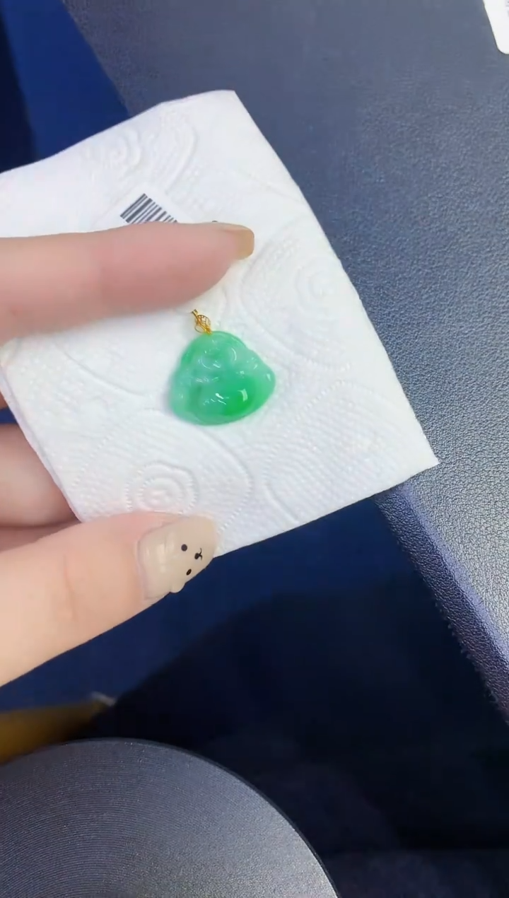 颈饰18K金镶嵌翡翠缅甸天然翡翠A货