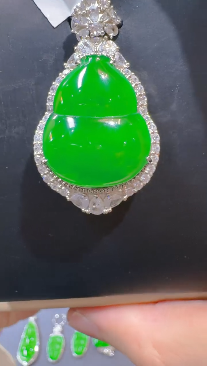 翡翠银S925镶嵌吊坠(赠链)天然a货翡翠