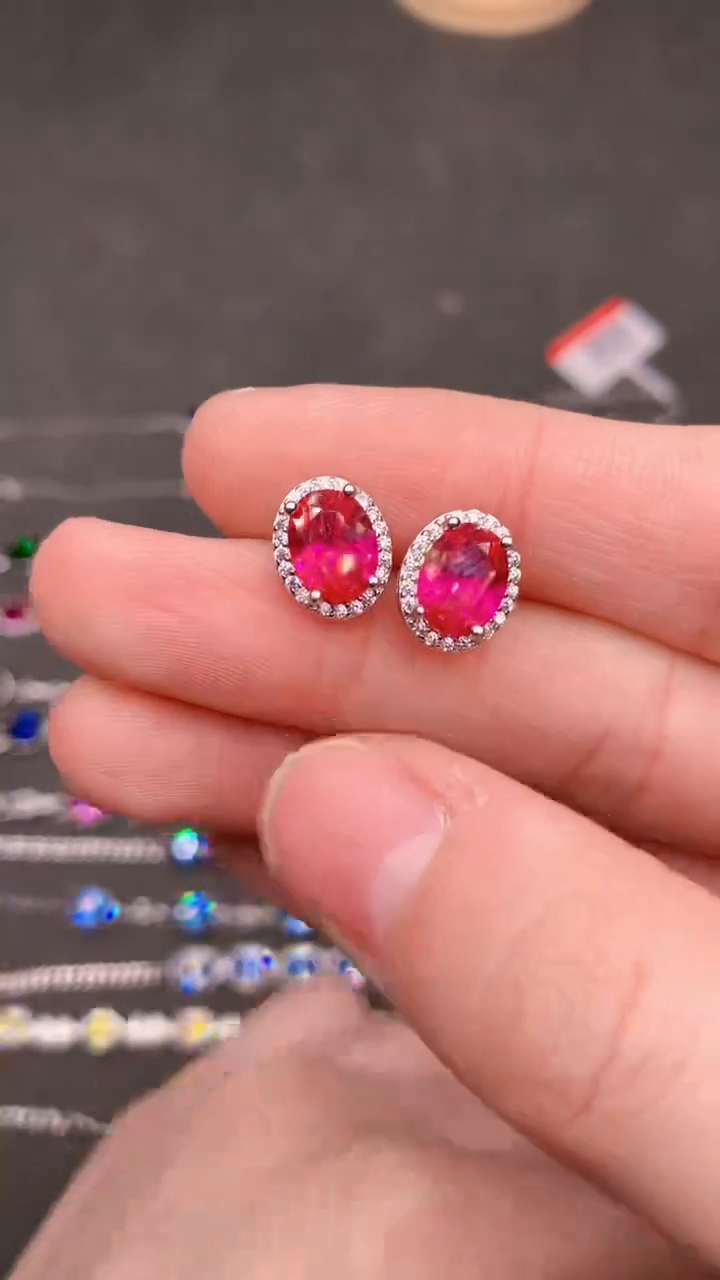 【闪购商品】红宝石耳饰银S925镶嵌.......
