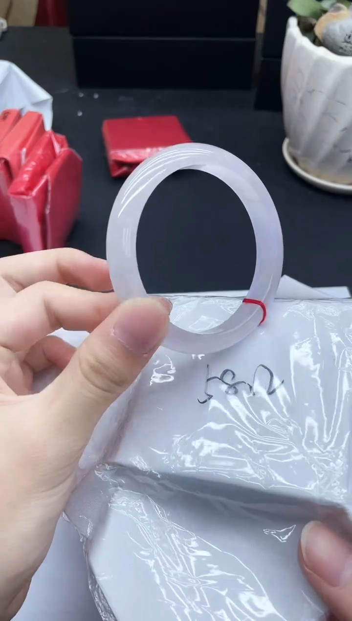 时尚冰透精品美人镯A84