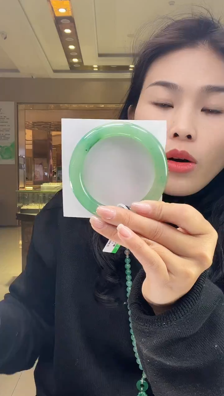 未镶嵌手镯石英质玉23