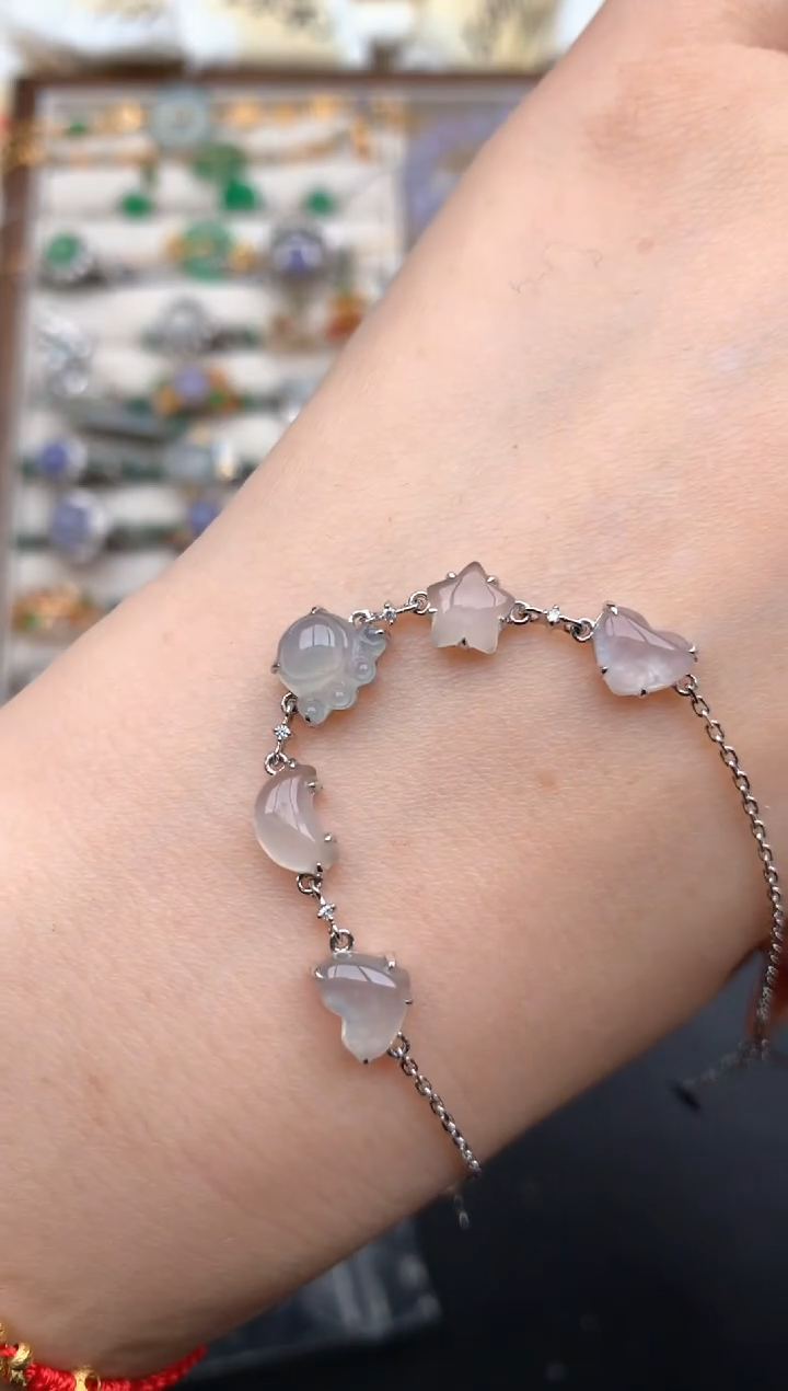 18K金镶嵌挂件翡翠1