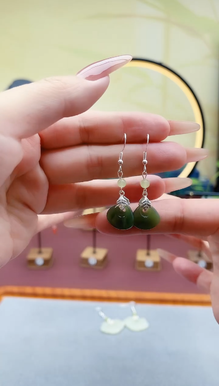 未镶嵌和田玉耳饰00和田玉钱袋