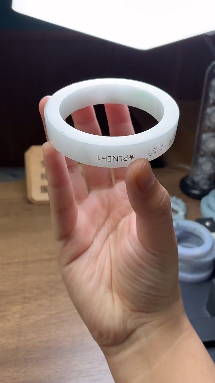 未镶嵌手镯定制翡翠定制