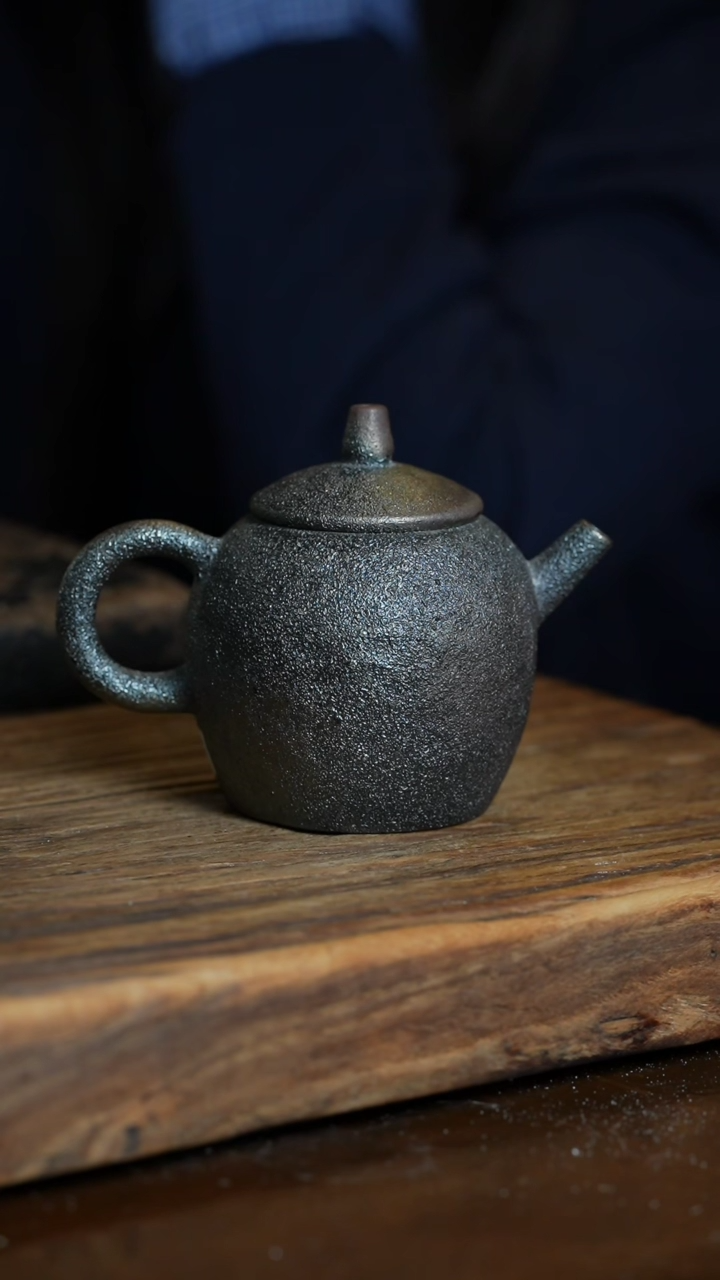 【闪购商品】壶浪鬼柴烧无相壶