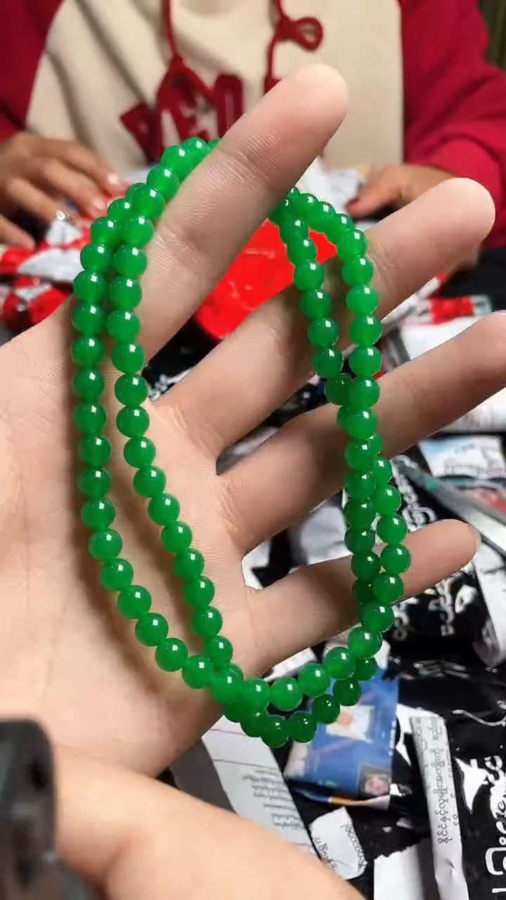 猛子收货满绿珠链