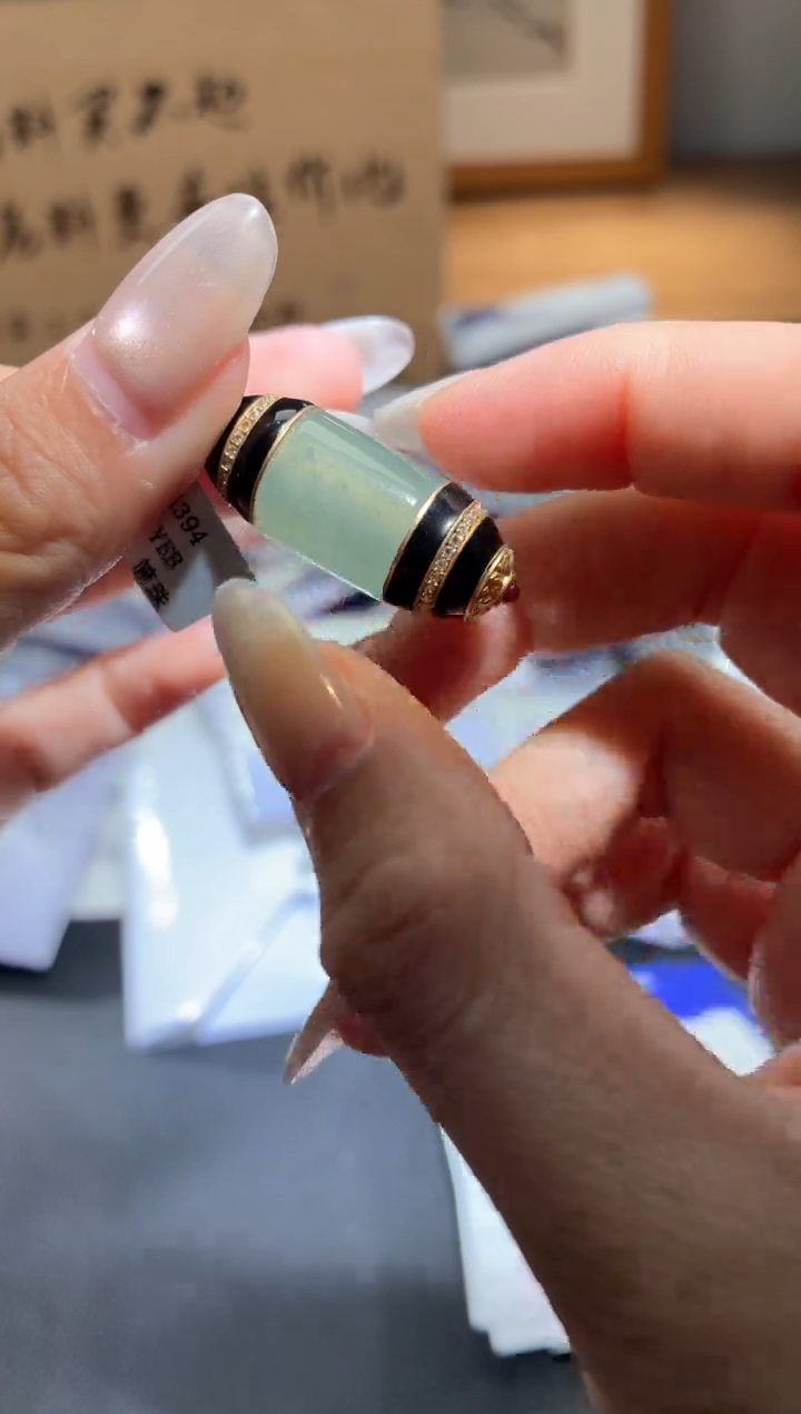 吊坠(不含链)未镶嵌翡翠桶珠