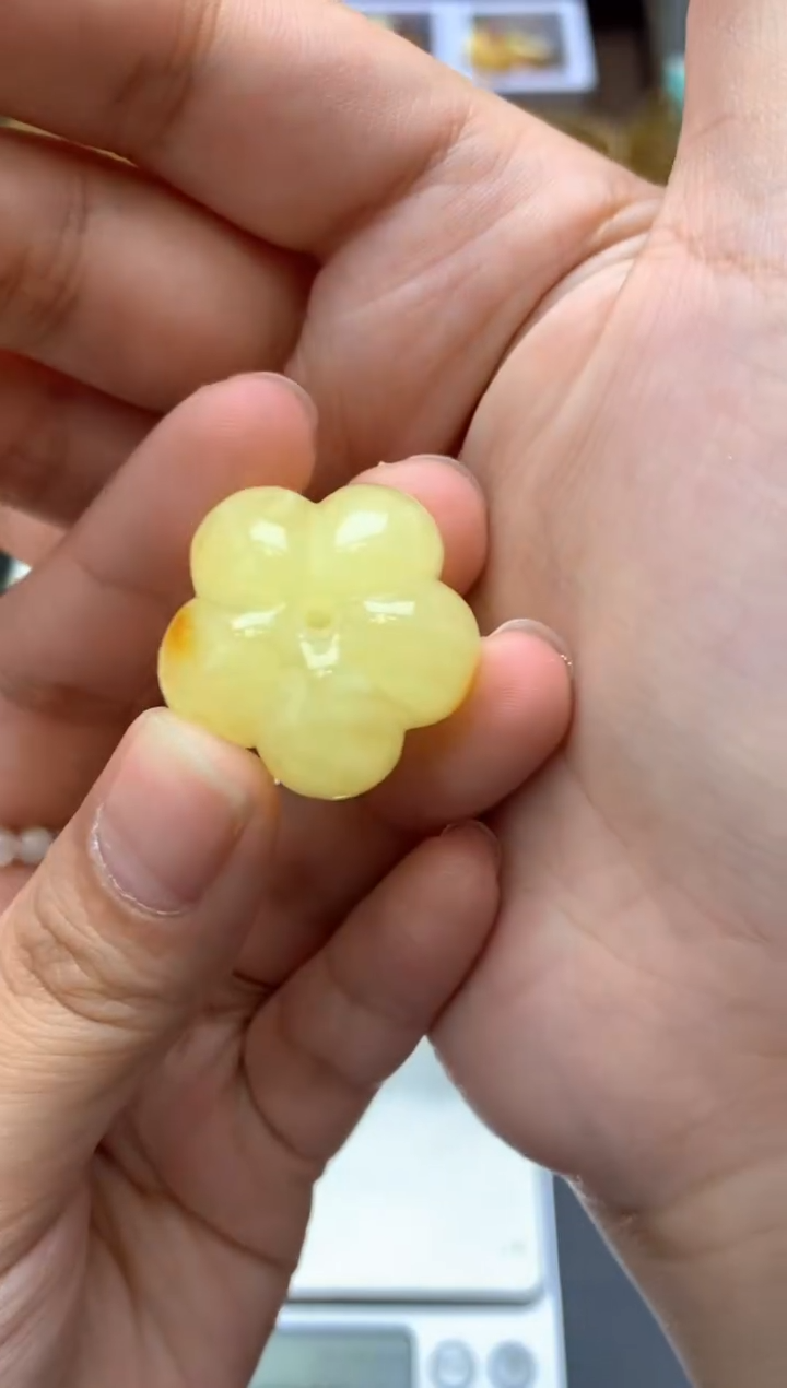 【闪购商品】琥珀珠宝奇石未镶嵌060琥珀蜜蜡小坑花粉介意勿拍