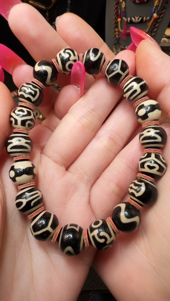 未镶嵌珠珠玛瑙/玉髓手串