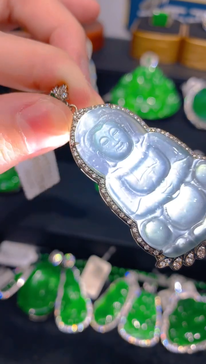 【闪购商品】翡翠颈饰银S925镶嵌95一季