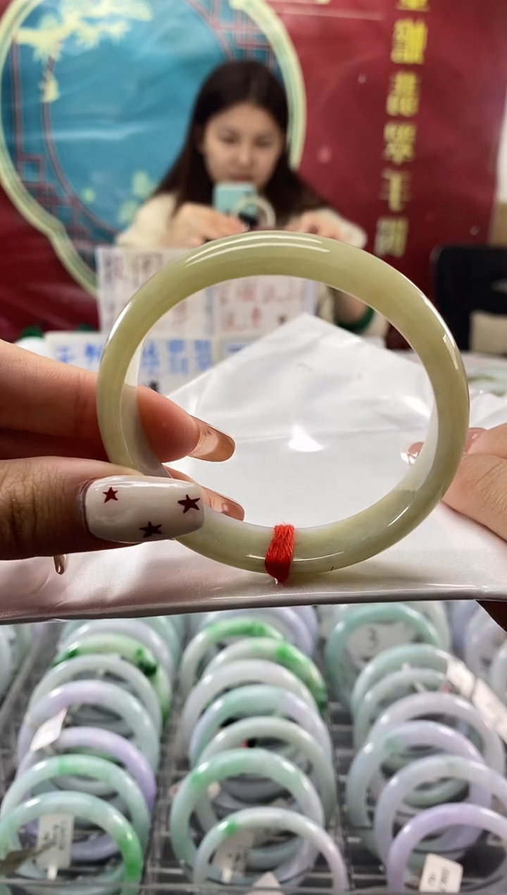 【闪购商品】翡翠手镯未镶嵌翡翠