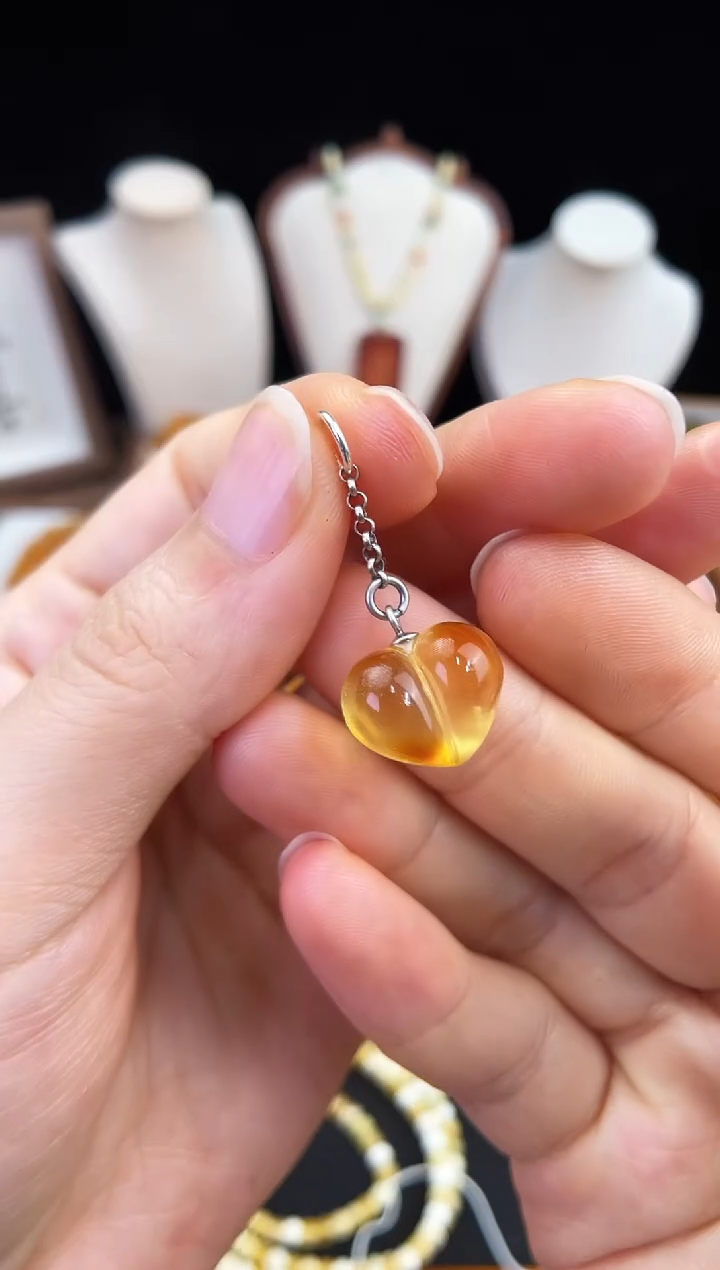 琥珀未镶嵌珠宝奇石柒月