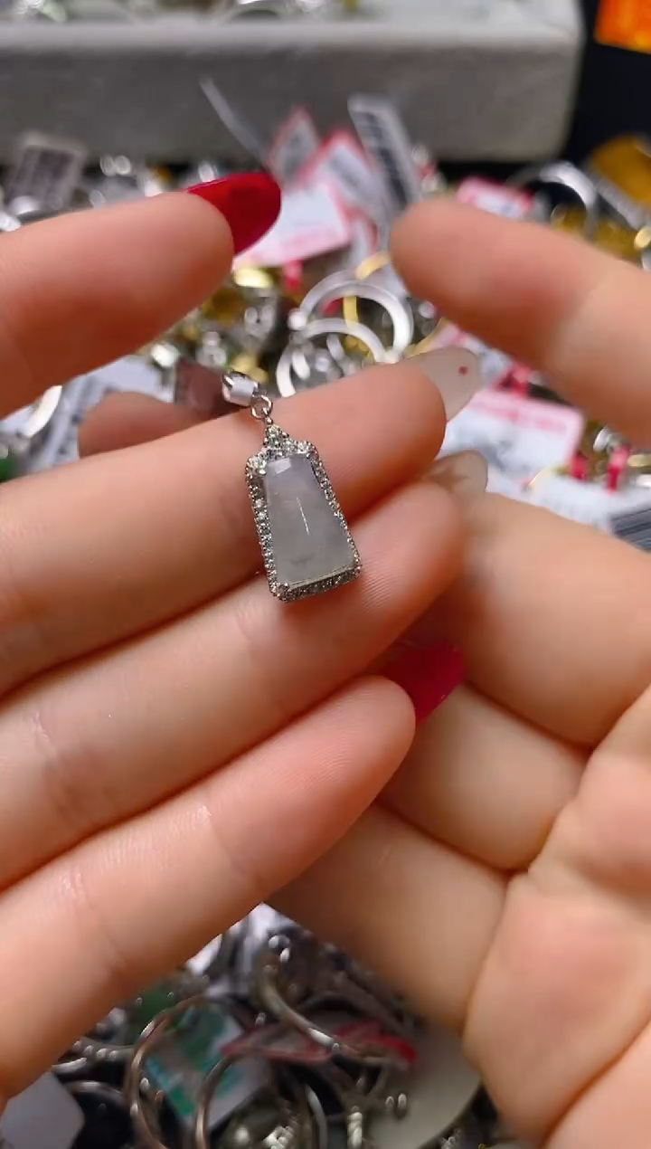 银S925镶嵌戒指翡翠百内无证书