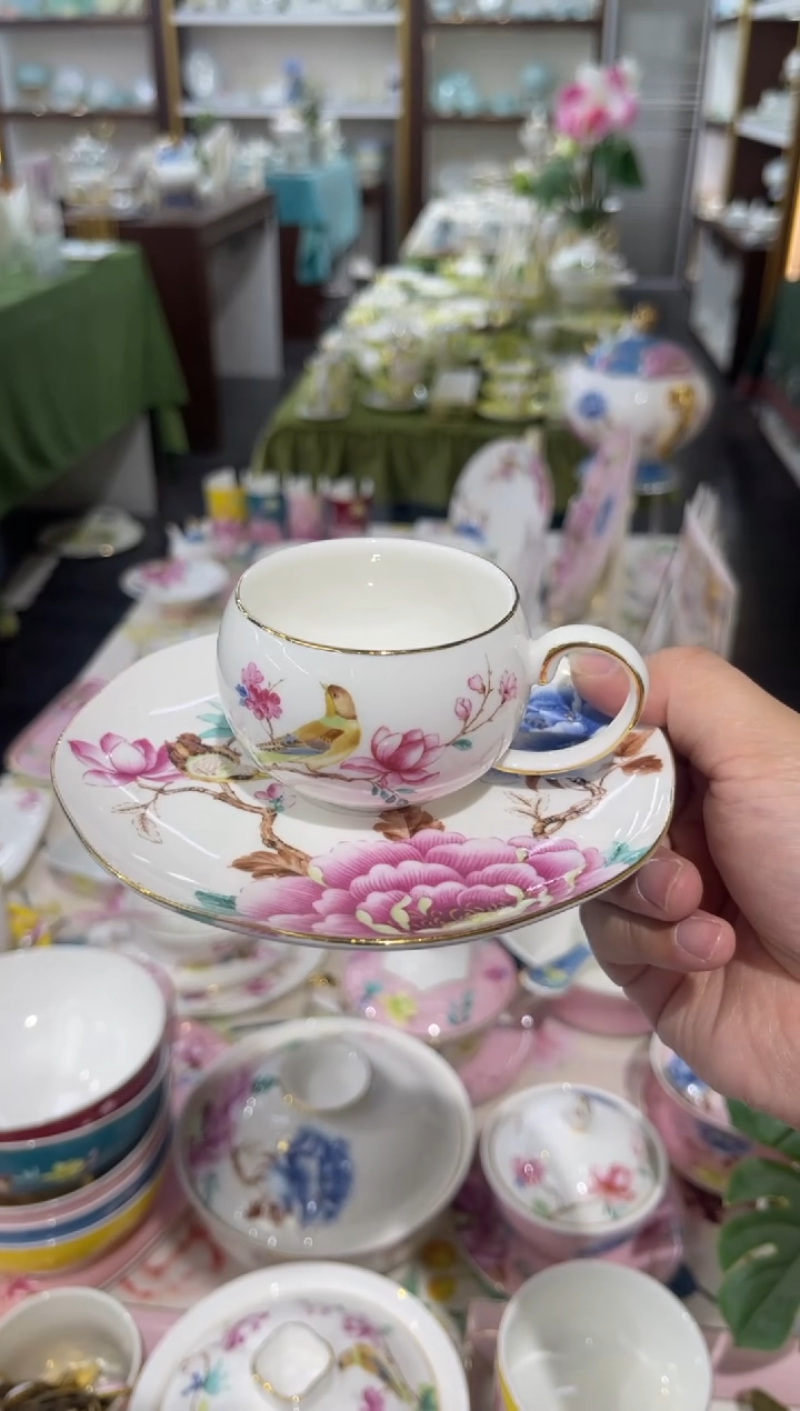 36%以上骨粉骨瓷小杯碟