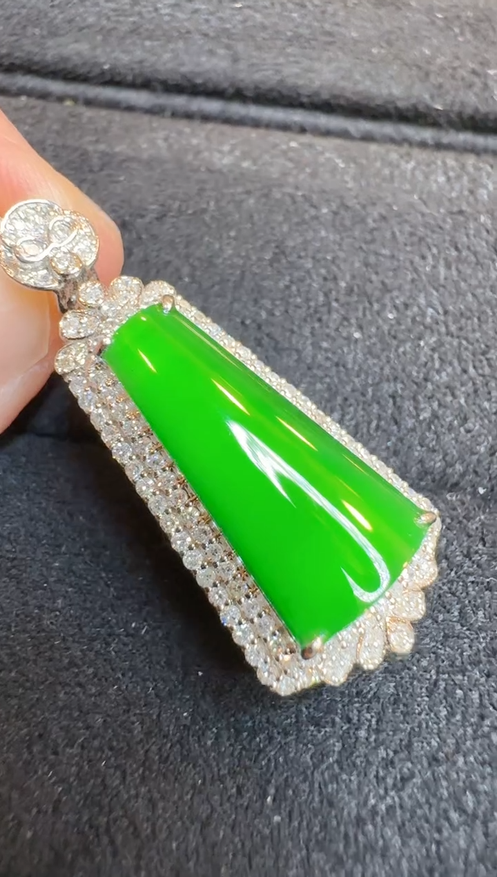 【闪购商品】翡翠吊坠(不含链)18K金镶嵌多样性团购发一件