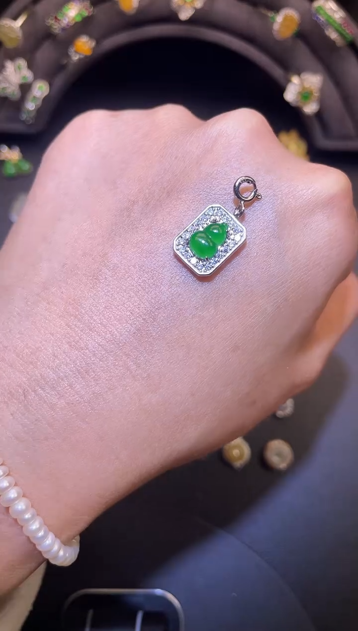 吊坠(不含链)银S925镶嵌翡翠1