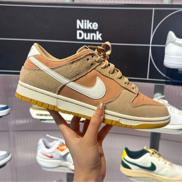 NIKE耐克男子NIKE DUNK LOW RETRO SE休闲鞋HQ1931-200