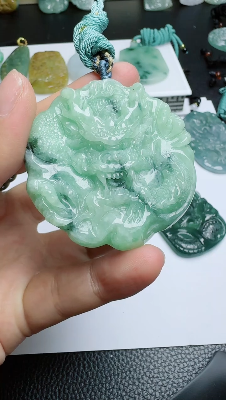 【闪购商品】翡翠吊坠(不含链)未镶嵌1