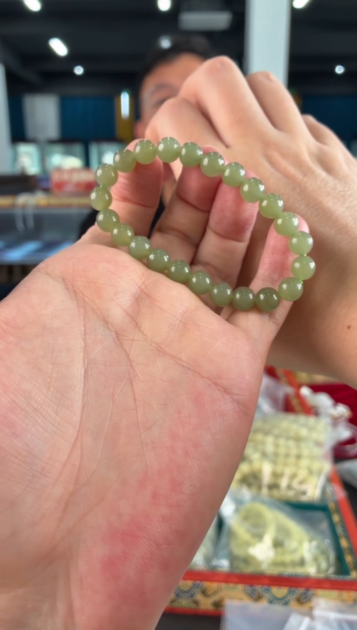 颈饰未镶嵌和田玉手串