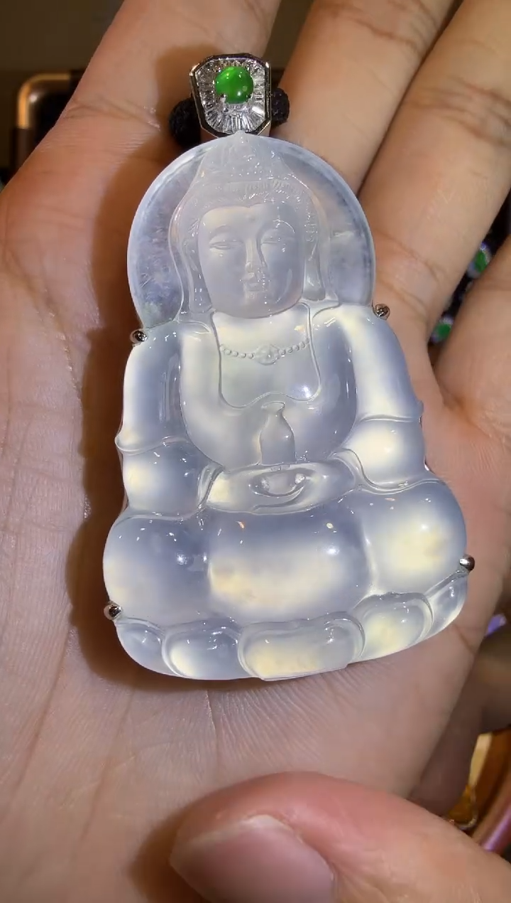 【闪购商品】翡翠吊坠(赠链)18K金镶嵌玻璃种茅台白观音