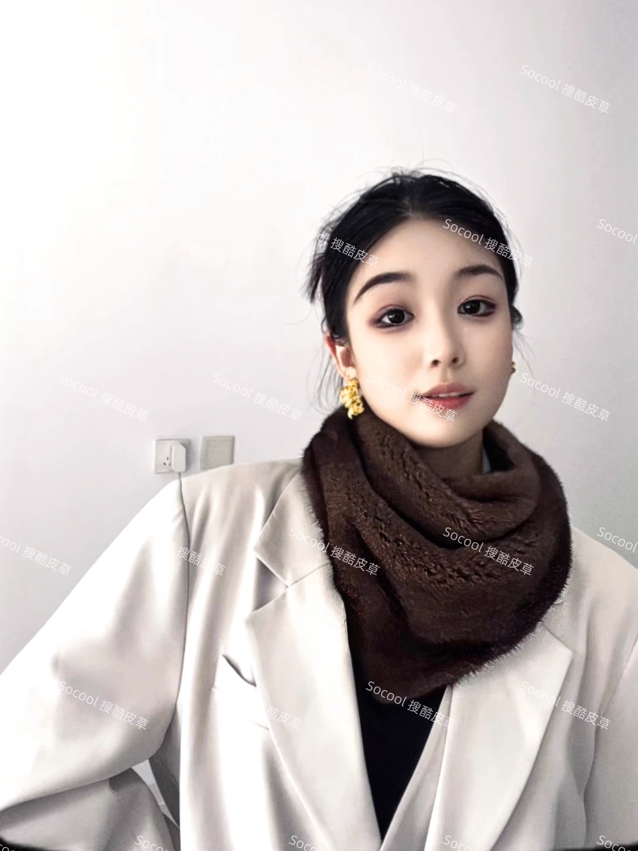 新款围巾 三角巾 进口水貂皮整张围脖/手套/链接（可私人订制）