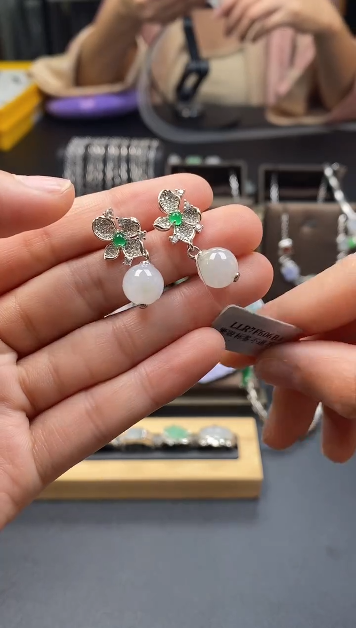 颈饰银S925镶嵌翡翠17749