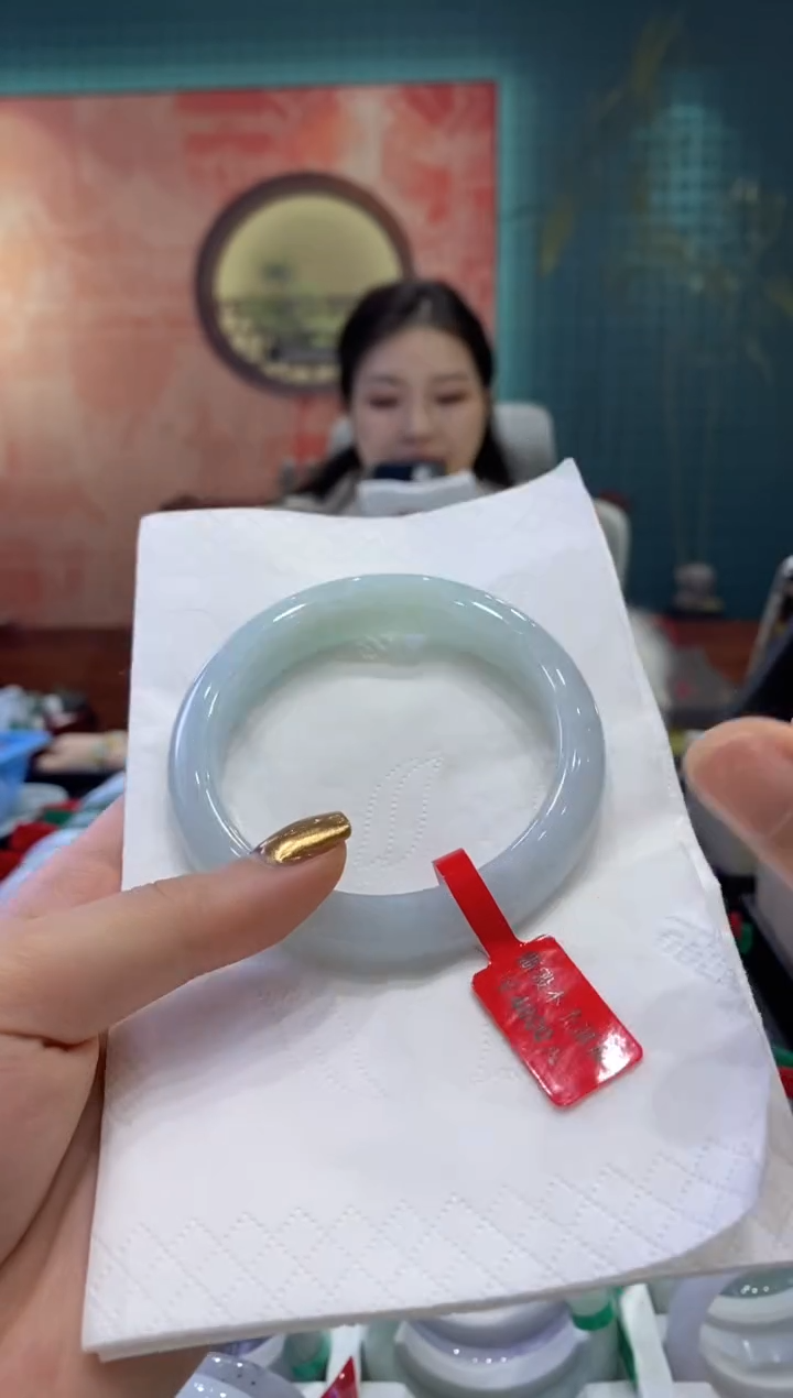 【闪购商品】翡翠手镯未镶嵌多人12789