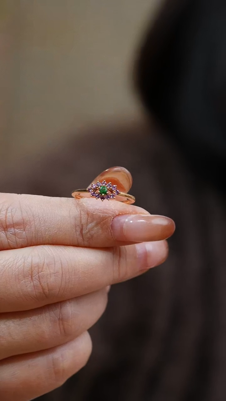 【闪购商品】祖母绿戒指18K金镶嵌006