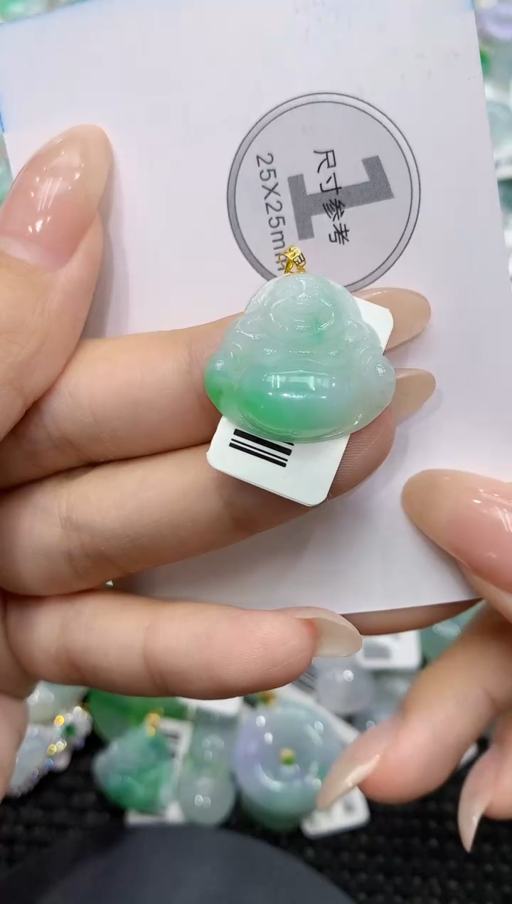 颈饰18K金镶嵌翡翠111111111111