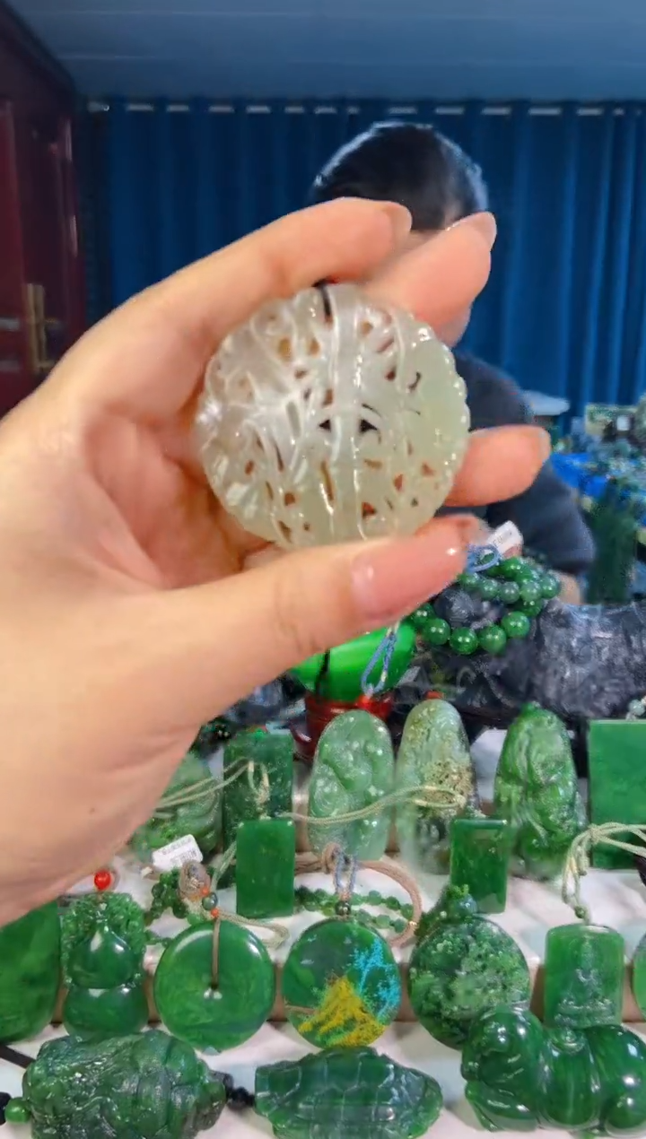 和田玉未镶嵌挂件1