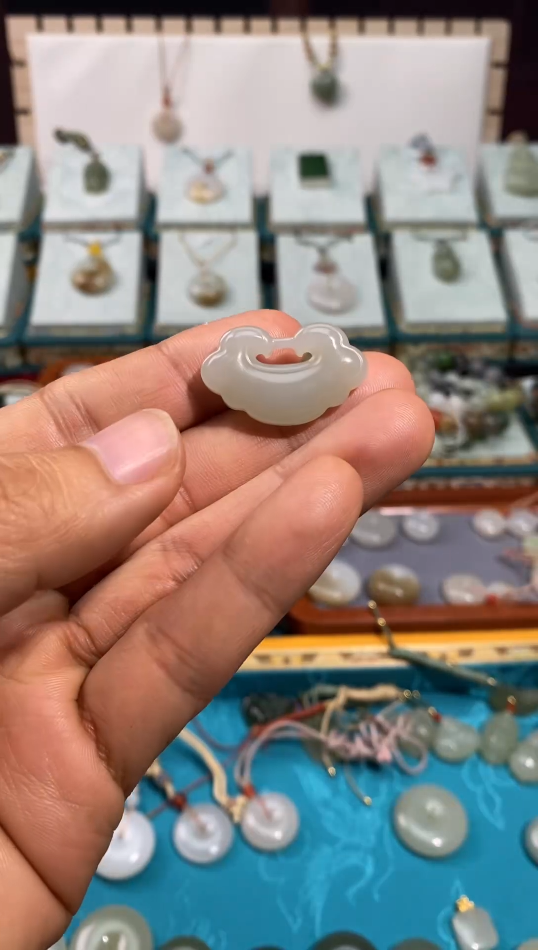 【闪购商品】和田玉颈饰未镶嵌如意锁