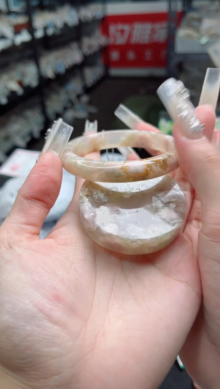 石英质玉手镯未镶嵌56圈口（赠品镯心）6357168