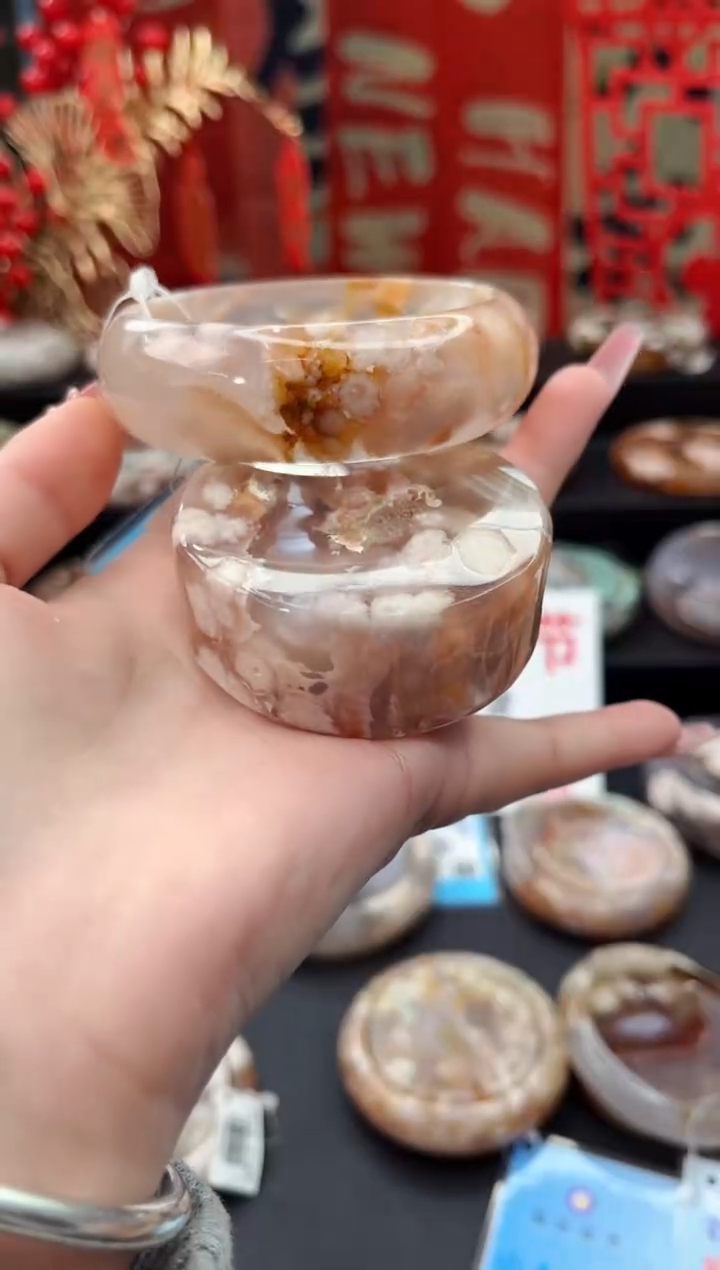 【闪购商品】石英质玉手镯未镶嵌赠送镯心（59圈口）