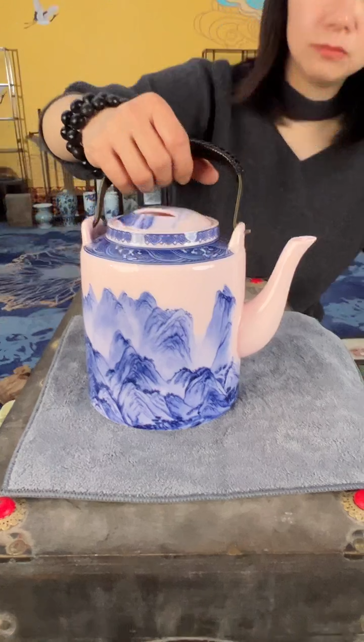 摆件瓷景德镇瓷器提梁壶