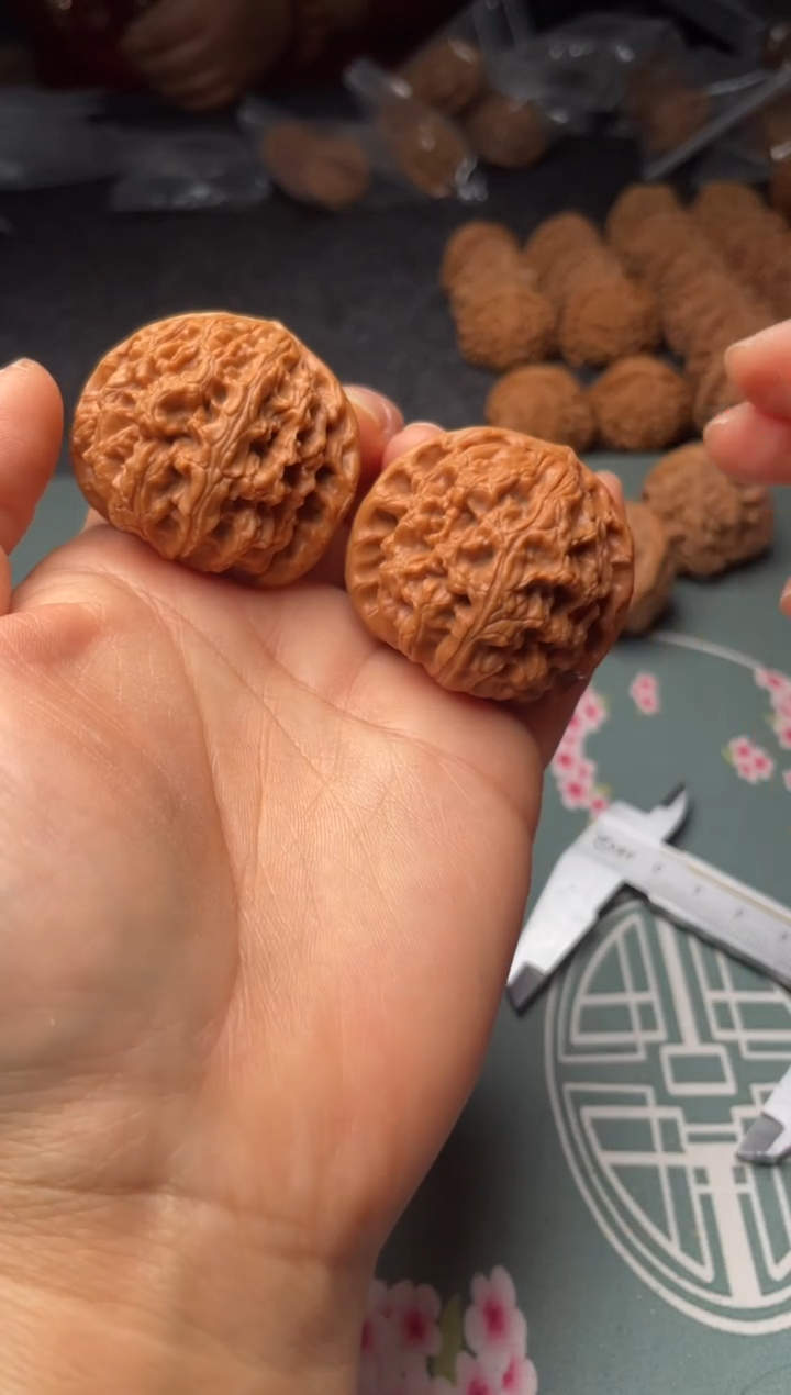 把件文玩核桃w124  水龙纹 41尺