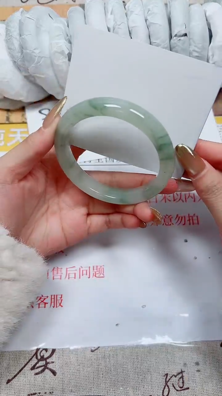 【闪购商品】石英质玉手镯未镶嵌K209-58.6