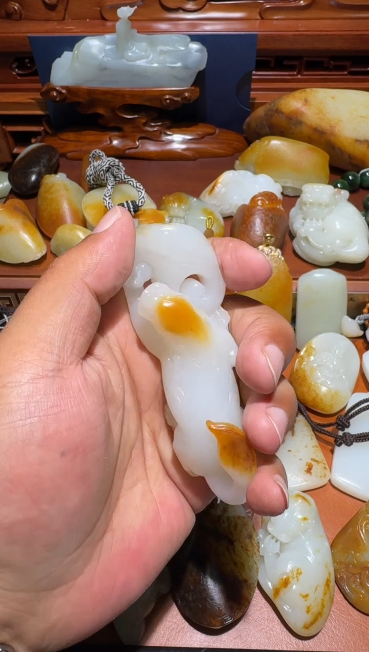 精品和田玉把件貔貅