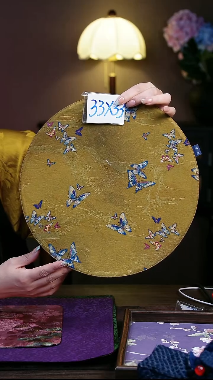 圆形蝴蝶恋花33*33    