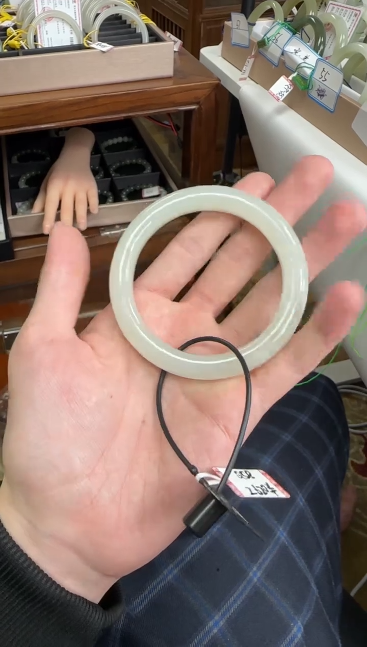 未镶嵌手镯和田玉58