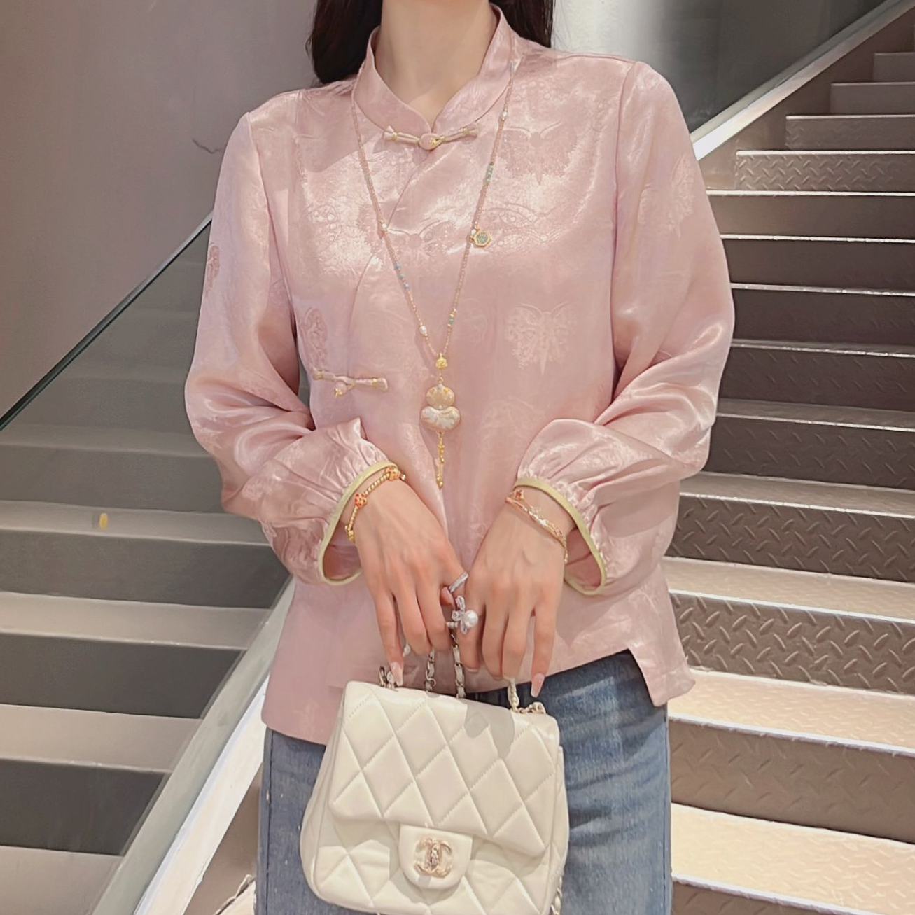 《ELFBOX》2025年秋冬款季醋酸新中式百搭立领气质衬衫6697