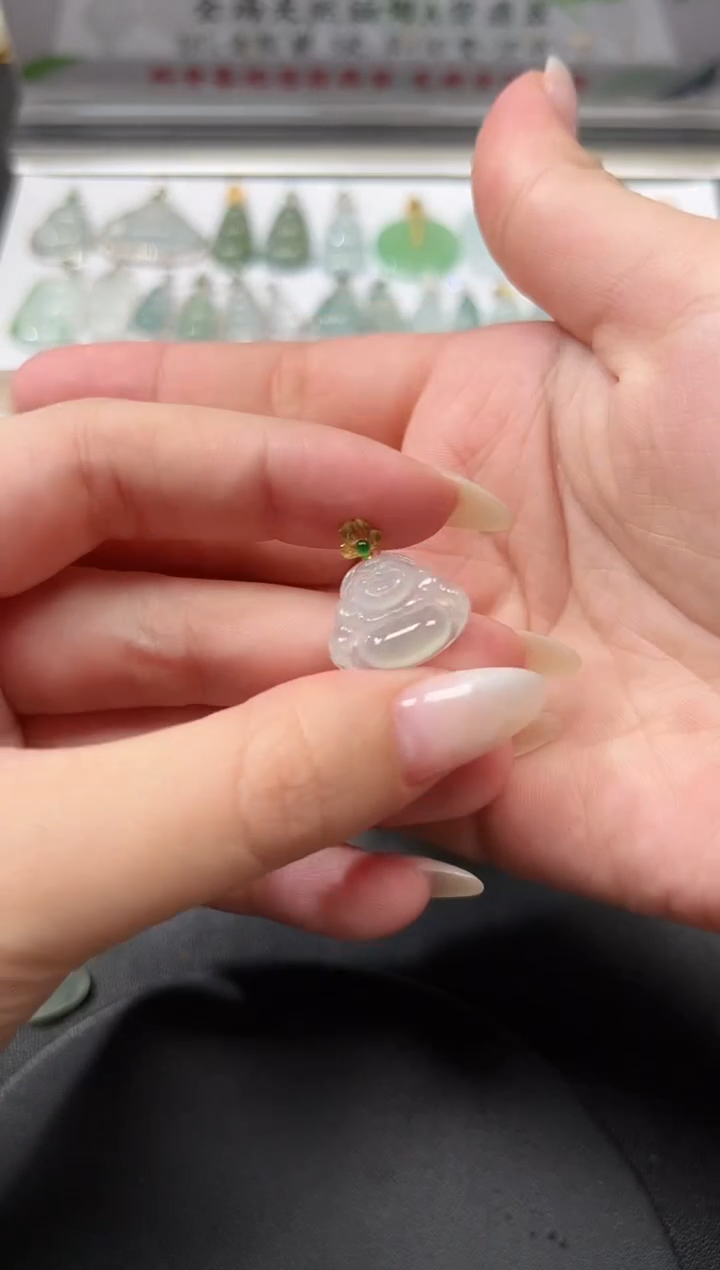 颈饰18K金镶嵌翡翠9佛公