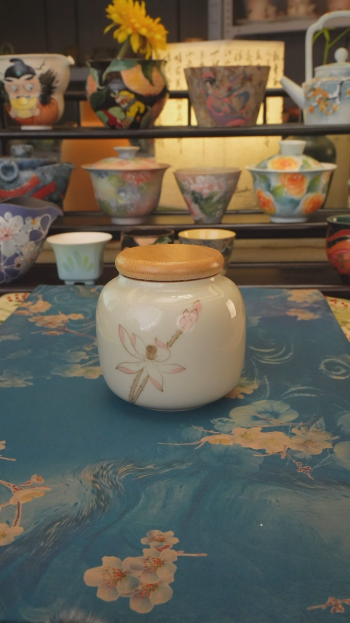【闪购商品】福利品 莲荷茶叶罐